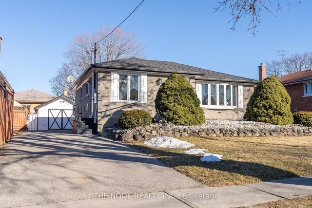 632 Shakespeare Ave, House detached with 3 bedrooms, 2 bathrooms and 4 parking in Oshawa ON | Image 12