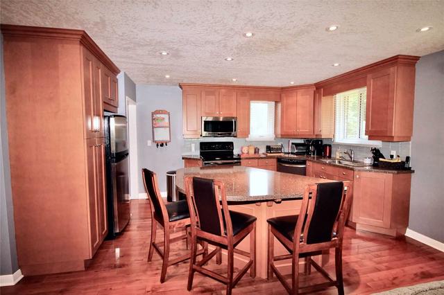 200 Rosemount Dr, House detached with 3 bedrooms, 2 bathrooms and 3 parking in Kitchener ON | Image 26