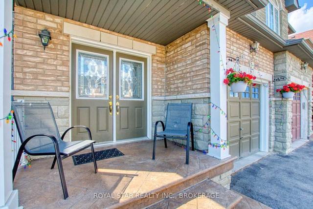 upper - 18 Saint Eugene St, House semidetached with 3 bedrooms, 3 bathrooms and 2 parking in Brampton ON | Image 23