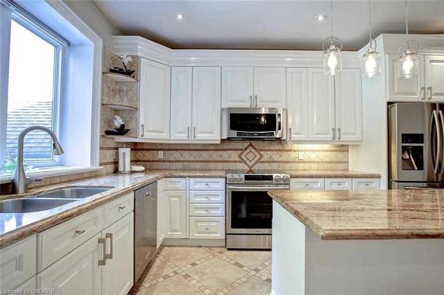 1355 Haig Blvd, House detached with 4 bedrooms, 5 bathrooms and 8 parking in Mississauga ON | Image 9