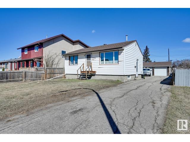 15906 106a Av Nw, House detached with 3 bedrooms, 2 bathrooms and null parking in Edmonton AB | Image 42