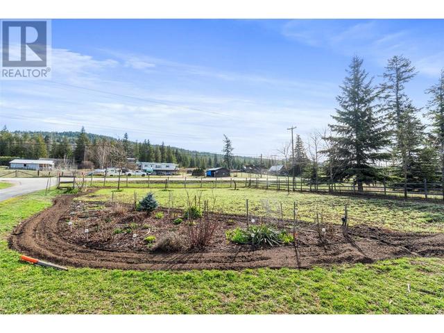 7024 Highway 97 B Highway, House detached with 3 bedrooms, 1 bathrooms and 4 parking in Columbia Shuswap D BC | Image 52
