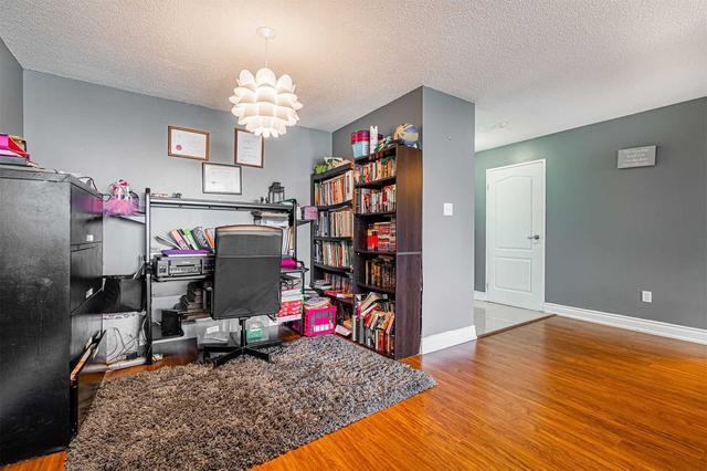 1003 - 5 Rowntree Rd, Condo with 2 bedrooms, 2 bathrooms and 1 parking in Toronto ON | Image 4