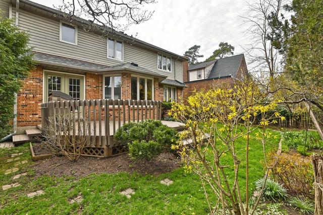 537 Emerald St, House detached with 3 bedrooms, 3 bathrooms and 4 parking in Burlington ON | Image 19