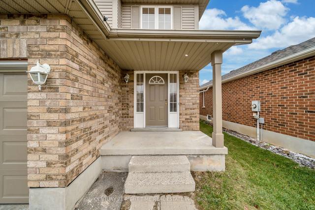579 Chesapeake Cres, House detached with 3 bedrooms, 4 bathrooms and 3 parking in Waterloo ON | Image 12
