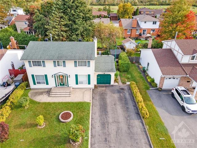 1344 Baden Avenue, House detached with 3 bedrooms, 3 bathrooms and 4 parking in Ottawa ON | Image 2