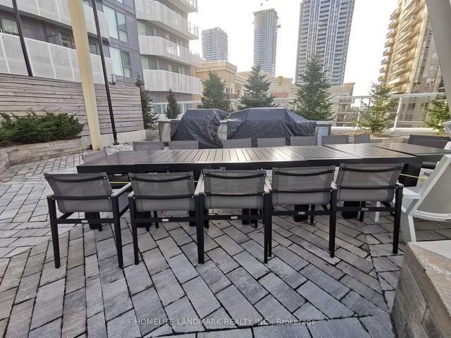 2902 - 4065 Confederation Pkwy W, Condo with 1 bedrooms, 1 bathrooms and 1 parking in Mississauga ON | Image 6