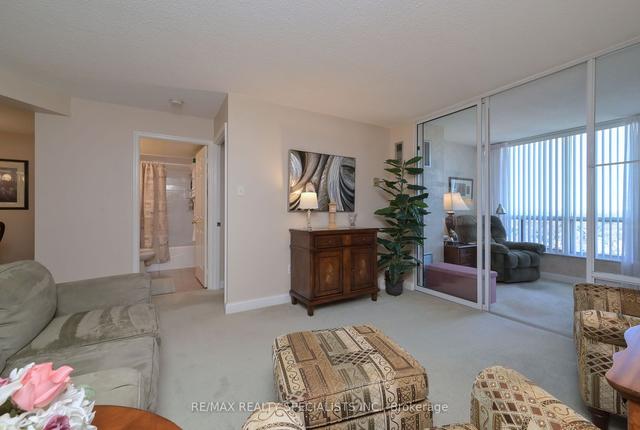 1905 - 22 Hanover Rd, Condo with 1 bedrooms, 1 bathrooms and 1 parking in Brampton ON | Image 9