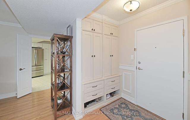 1705 - 40 Richview Rd, Condo with 2 bedrooms, 2 bathrooms and 1 parking in Toronto ON | Image 12