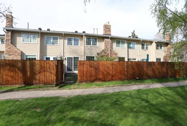 369 Point Mckay Gardens Nw, Home with 3 bedrooms, 2 bathrooms and 2 parking in Calgary AB | Image 4