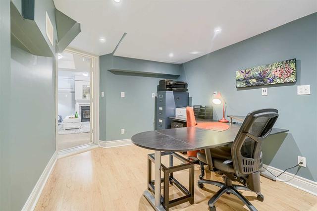 6 Granite Crt, House attached with 3 bedrooms, 4 bathrooms and 2 parking in Toronto ON | Image 28
