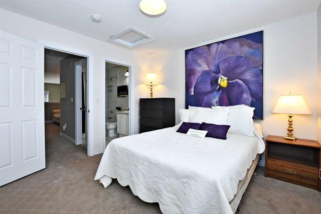 998 On Bogart Circ, Townhouse with 3 bedrooms, 4 bathrooms and 4 parking in Newmarket ON | Image 22