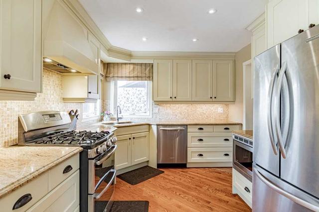 2048 Grand Blvd, House detached with 4 bedrooms, 3 bathrooms and 4 parking in Oakville ON | Image 31
