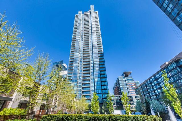 1003 - 15 Fort York Blvd, Condo with 2 bedrooms, 2 bathrooms and 1 parking in Toronto ON | Image 1