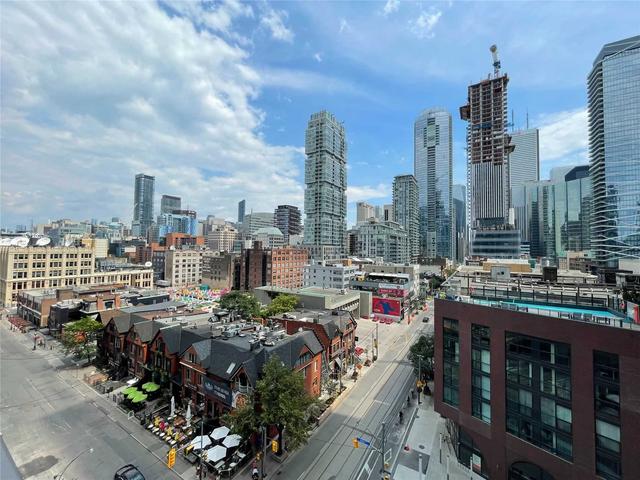 1004 - 295 Adelaide St W, Condo with 2 bedrooms, 2 bathrooms and 1 parking in Toronto ON | Image 1
