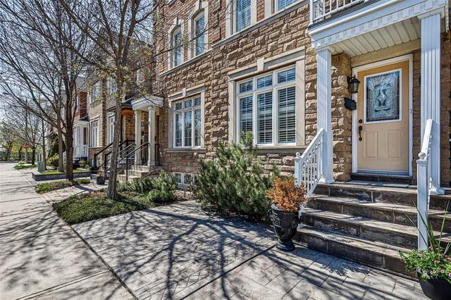 16 Estoril Terr, House semidetached with 4 bedrooms, 4 bathrooms and 2 parking in Toronto ON | Image 32