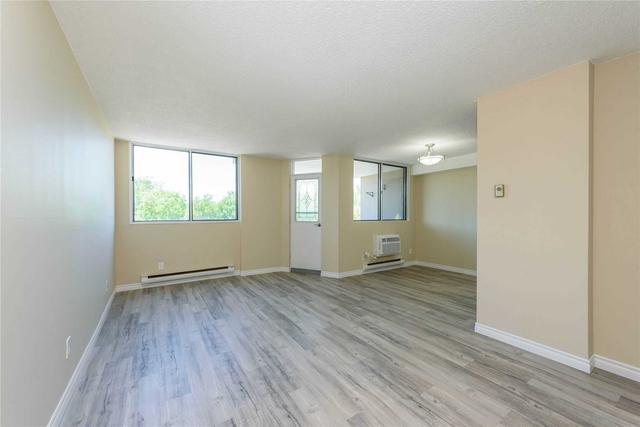 401 - 81 Millside Dr, Condo with 2 bedrooms, 2 bathrooms and 2 parking in Milton ON | Image 17