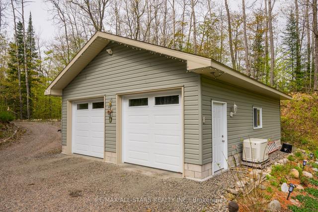 1028 Coleman Lake Rd, House detached with 3 bedrooms, 2 bathrooms and 12 parking in Dysart et al ON | Image 34