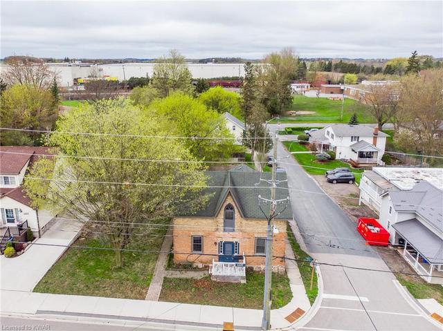 1337 King Street N, House detached with 5 bedrooms, 2 bathrooms and null parking in Woolwich ON | Image 17