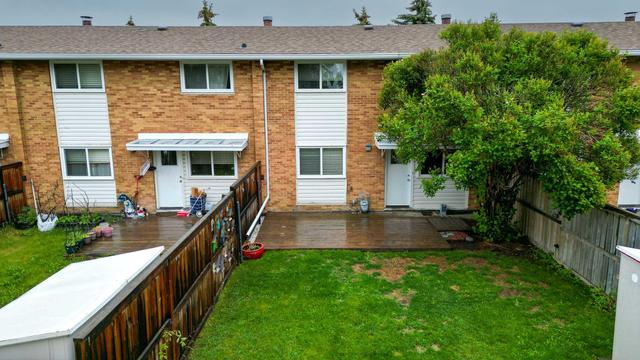 1503 - 3907 39 Street, Home with 3 bedrooms, 1 bathrooms and 2 parking in Red Deer AB | Image 3