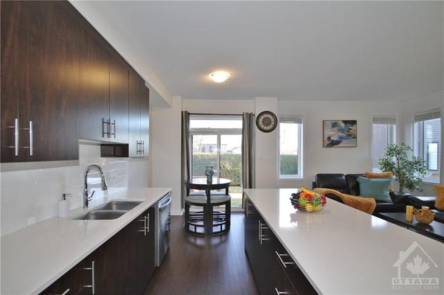 114 Attwell Private, Townhouse with 4 bedrooms, 4 bathrooms and 3 parking in Ottawa ON | Image 11