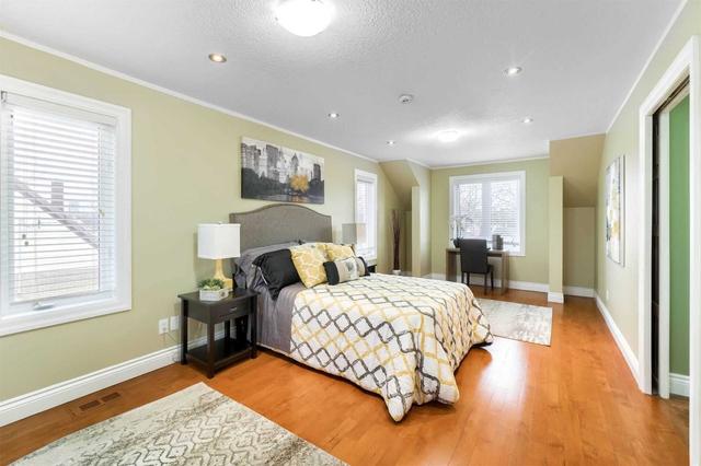 256 Belmont Ave W, House detached with 6 bedrooms, 7 bathrooms and 5 parking in Kitchener ON | Image 8