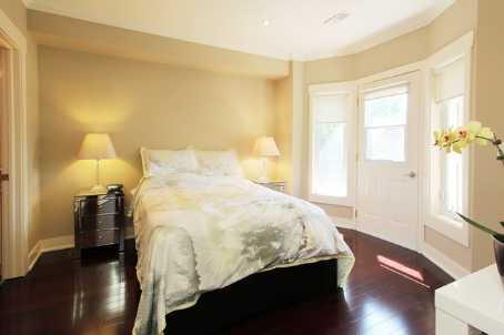 142 Fulton Ave, House detached with 3 bedrooms, 5 bathrooms and null parking in Toronto ON | Image 6