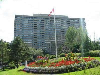 502 - 50 Elm Dr, Condo with 3 bedrooms, 2 bathrooms and 2 parking in Mississauga ON | Image 1