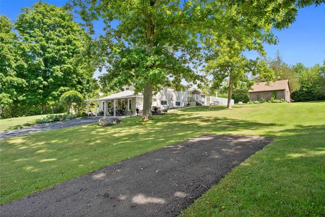 56 Mcgill Dr, House detached with 2 bedrooms, 3 bathrooms and 4 parking in Kawartha Lakes ON | Image 3