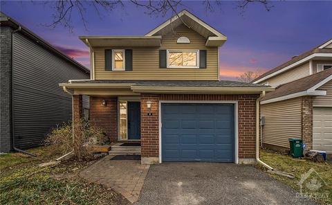 9 Sovereign Avenue, House detached with 3 bedrooms, 3 bathrooms and 3 parking in Ottawa ON | Card Image