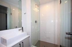 501e - 576 Front St W, Condo with 0 bedrooms, 1 bathrooms and 0 parking in Toronto ON | Image 9