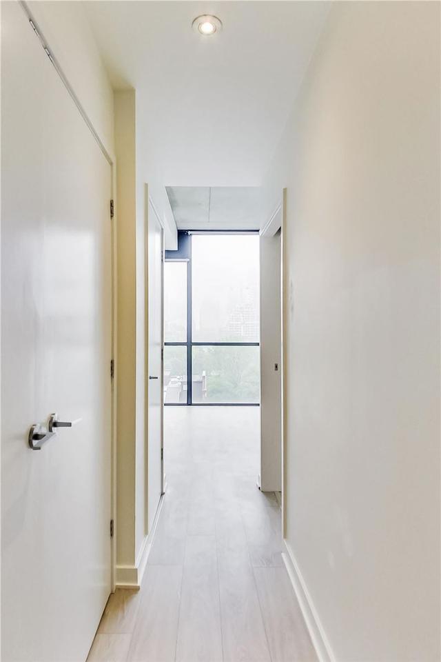 806 - 60 Bathurst St, Condo with 1 bedrooms, 1 bathrooms and 1 parking in Toronto ON | Image 16