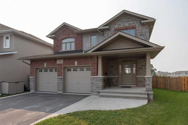 1589 Providence Cres, House detached with 4 bedrooms, 3 bathrooms and 5 parking in Kingston ON | Image 1