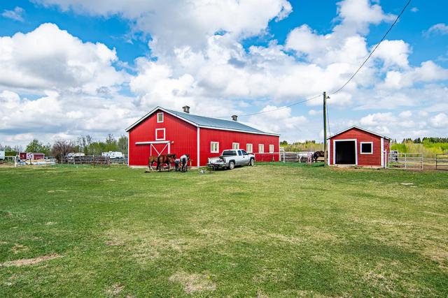 243066 Township Road 464, House detached with 3 bedrooms, 2 bathrooms and null parking in Wetaskiwin County No. 10 AB | Image 6