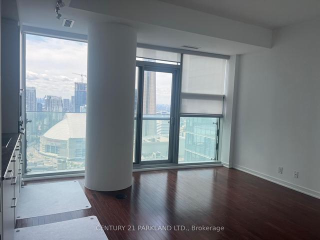 3708 - 14 York St, Condo with 2 bedrooms, 2 bathrooms and 1 parking in Toronto ON | Image 19