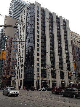 1807 - 801 Bay St, Condo with 2 bedrooms, 2 bathrooms and 1 parking in Toronto ON | Image 1