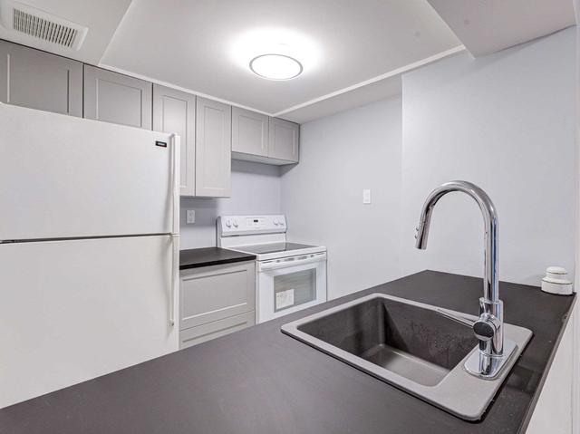 208 - 105 Mccaul St, Condo with 2 bedrooms, 2 bathrooms and 0 parking in Toronto ON | Image 12
