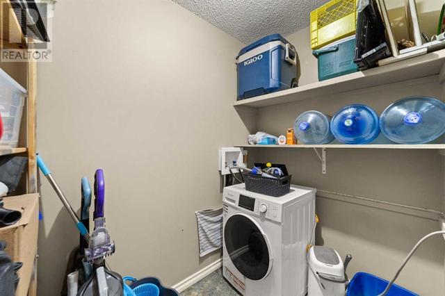 Laundry / Storage | Image 17
