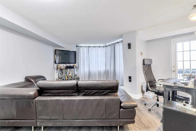 1207 - 236 Albion Rd, Condo with 2 bedrooms, 1 bathrooms and 1 parking in Toronto ON | Image 4