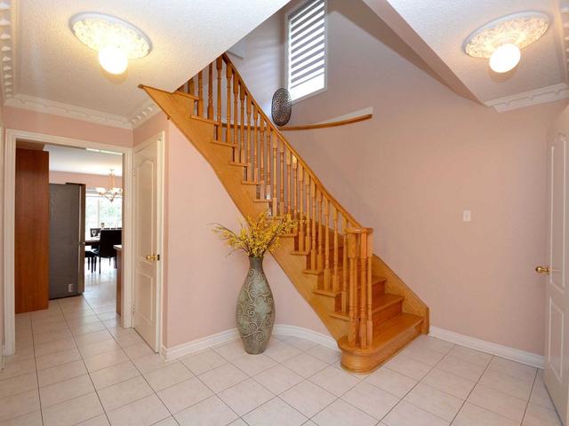 50 Octillo Blvd, House detached with 4 bedrooms, 3 bathrooms and 6 parking in Brampton ON | Image 2