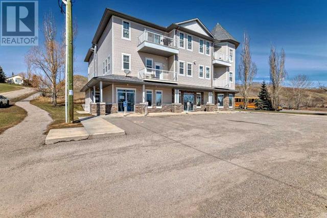 307, - 144 Crescent Road W, Condo with 2 bedrooms, 2 bathrooms and 2 parking in Okotoks AB | Image 2
