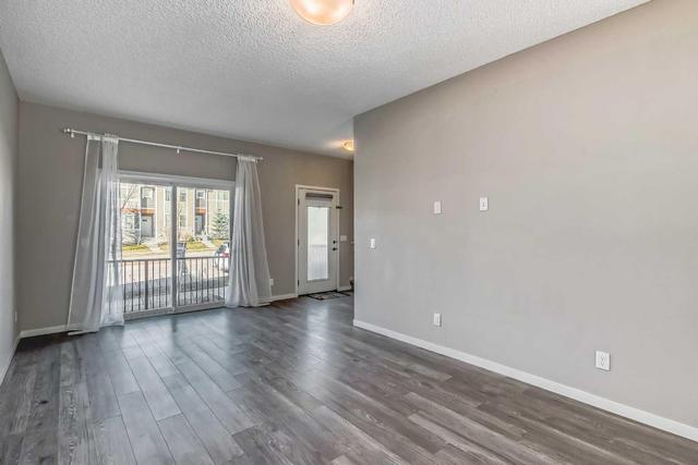 956 Nolan Hill Boulevard Nw, Home with 3 bedrooms, 2 bathrooms and 2 parking in Calgary AB | Image 6
