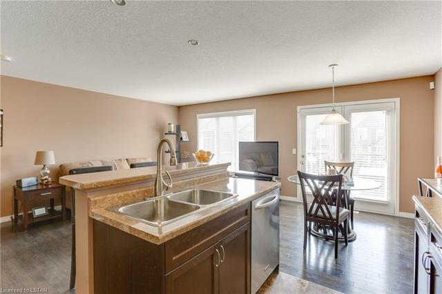 55 - 2635 Bateman Trail, House attached with 3 bedrooms, 2 bathrooms and 2 parking in London ON | Image 7