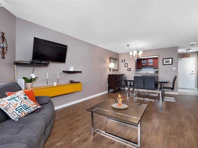 218 - 10 Dean Park Rd, Condo with 2 bedrooms, 1 bathrooms and 1 parking in Toronto ON | Image 2