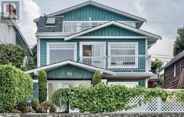 30 N Hythe Avenue, House detached with 4 bedrooms, 3 bathrooms and 2 parking in Burnaby BC | Image 18