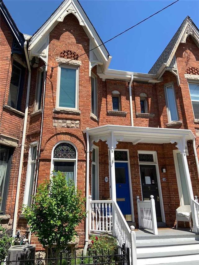 16 Salisbury Ave, House attached with 3 bedrooms, 1 bathrooms and 1 parking in Toronto ON | Image 25