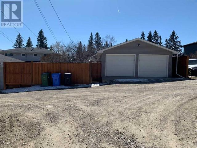 4412 33 Avenue, House detached with 3 bedrooms, 2 bathrooms and 2 parking in Calgary AB | Image 35