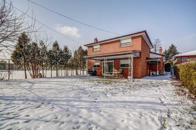 61 Renault Cres, House detached with 4 bedrooms, 3 bathrooms and 2 parking in Toronto ON | Image 33