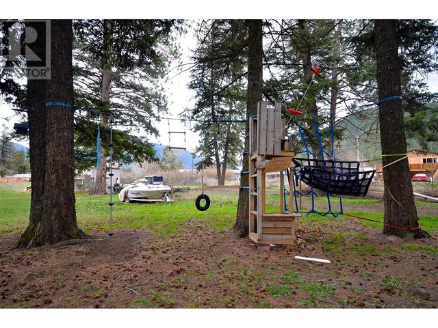 2912 Chase Falkland Road, House detached with 3 bedrooms, 2 bathrooms and 2 parking in Columbia Shuswap D BC | Image 78