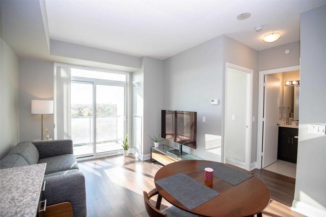 1008 - 68 Canterbury Pl, Condo with 1 bedrooms, 1 bathrooms and 1 parking in Toronto ON | Image 13